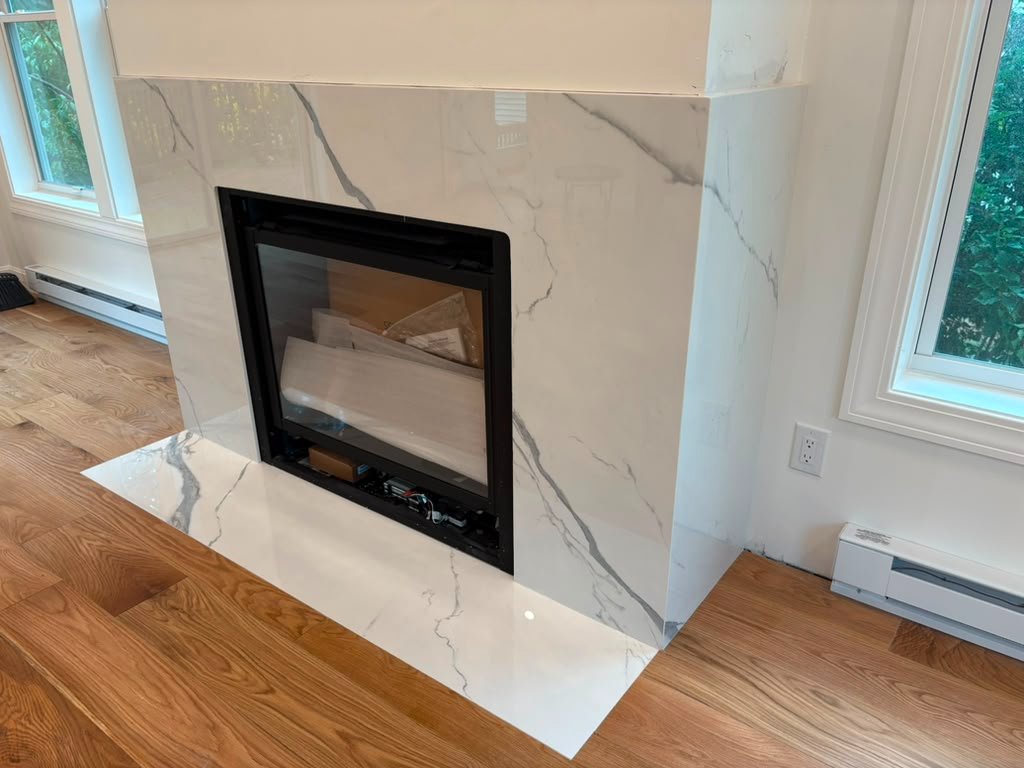 Statuarietto Polished Porcelain in Fireplace
